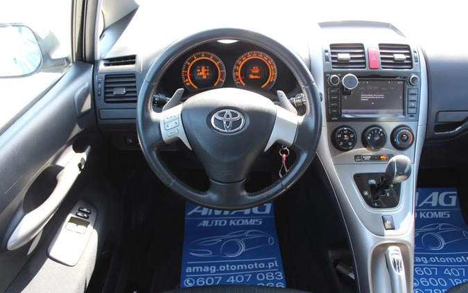 Toyota Auris cena 25900 przebieg: 198000, rok produkcji 2009 z Goniądz małe 379